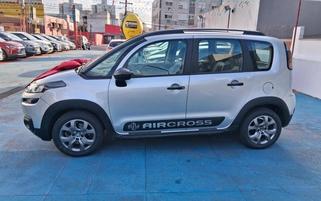 imagem-https://www.socarrao.com.br/sc-vehicle-images-prod/1311683/1788982341833-8072233_4_B_b1fff9537c.jpeg