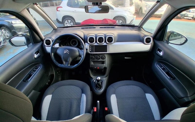 imagem-https://www.socarrao.com.br/sc-vehicle-images-prod/1311683/1788982341852-8072233_9_B_e225315f2b.jpeg