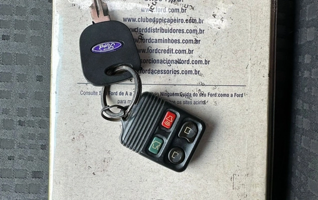 imagem-https://www.socarrao.com.br/sc-vehicle-images-prod/1311690/1778502246636-NTYxZDg0ZTUtOTMxMC00MWJhLTkwMGYtYmEwYTZmOWQ0ZTllLmpwZw.jpg