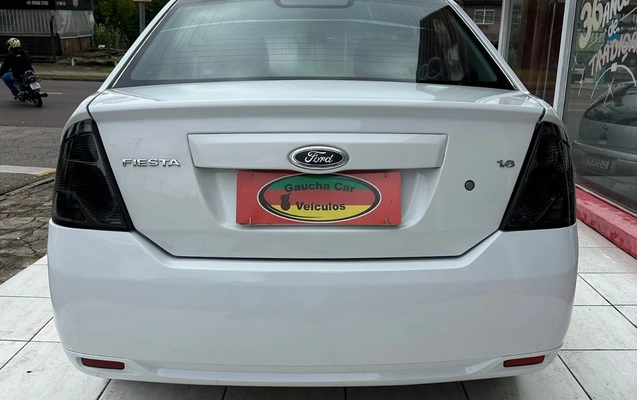 imagem-https://www.socarrao.com.br/sc-vehicle-images-prod/1311690/1778502246780-OWVlMTY3OGYtNjg4MC00NzUwLTkzOGQtNjAwN2RhMTI1OGJkLmpwZw.jpg