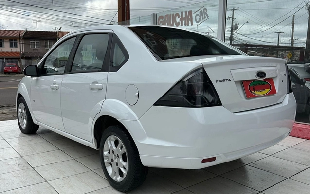 imagem-https://www.socarrao.com.br/sc-vehicle-images-prod/1311690/1778502247080-Y2ZkZjhiYjgtOWRhMS00ODNiLWIyMDEtYTA5ZjNiNzU4YWE1LmpwZw.jpg