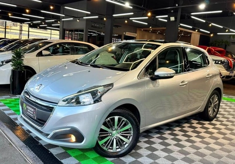 Peugeot 208 2017 Prata — foto 1 de 3