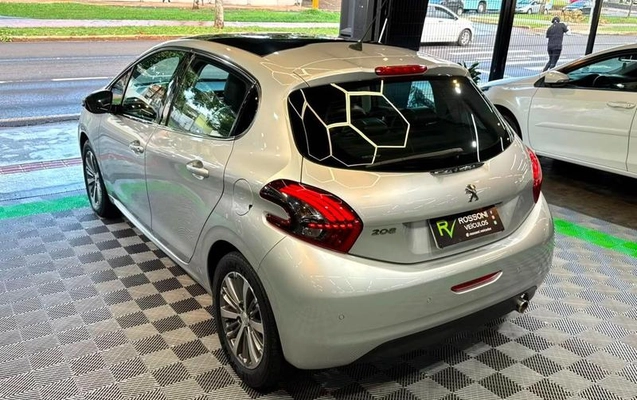 imagem-https://www.socarrao.com.br/sc-vehicle-images-prod/1311839/1792414001509-8068848_7_B_87537ad136.jpeg