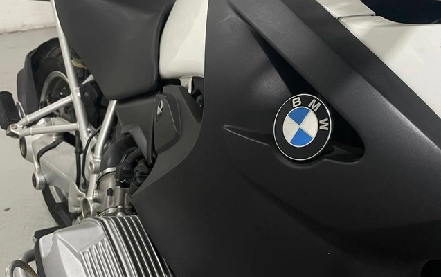imagem-https://www.socarrao.com.br/sc-vehicle-images-prod/1311905/1788187294637-8072853_13_B_b77b322fdf.jpeg