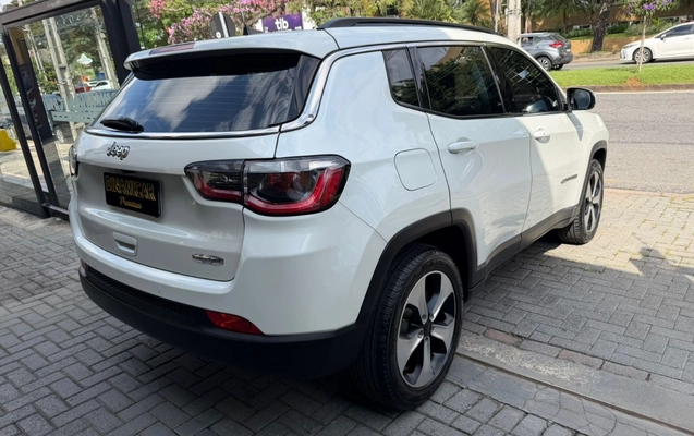 imagem-https://www.socarrao.com.br/sc-vehicle-images-prod/1312108/1778347353576-My5qcGVn.jpeg