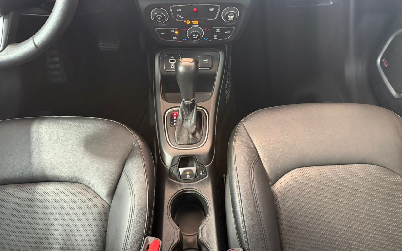 imagem-https://www.socarrao.com.br/sc-vehicle-images-prod/1312108/1778347354562-MTUuanBlZw.jpeg