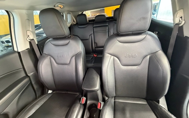 imagem-https://www.socarrao.com.br/sc-vehicle-images-prod/1312108/1778347354924-MjEuanBlZw.jpeg