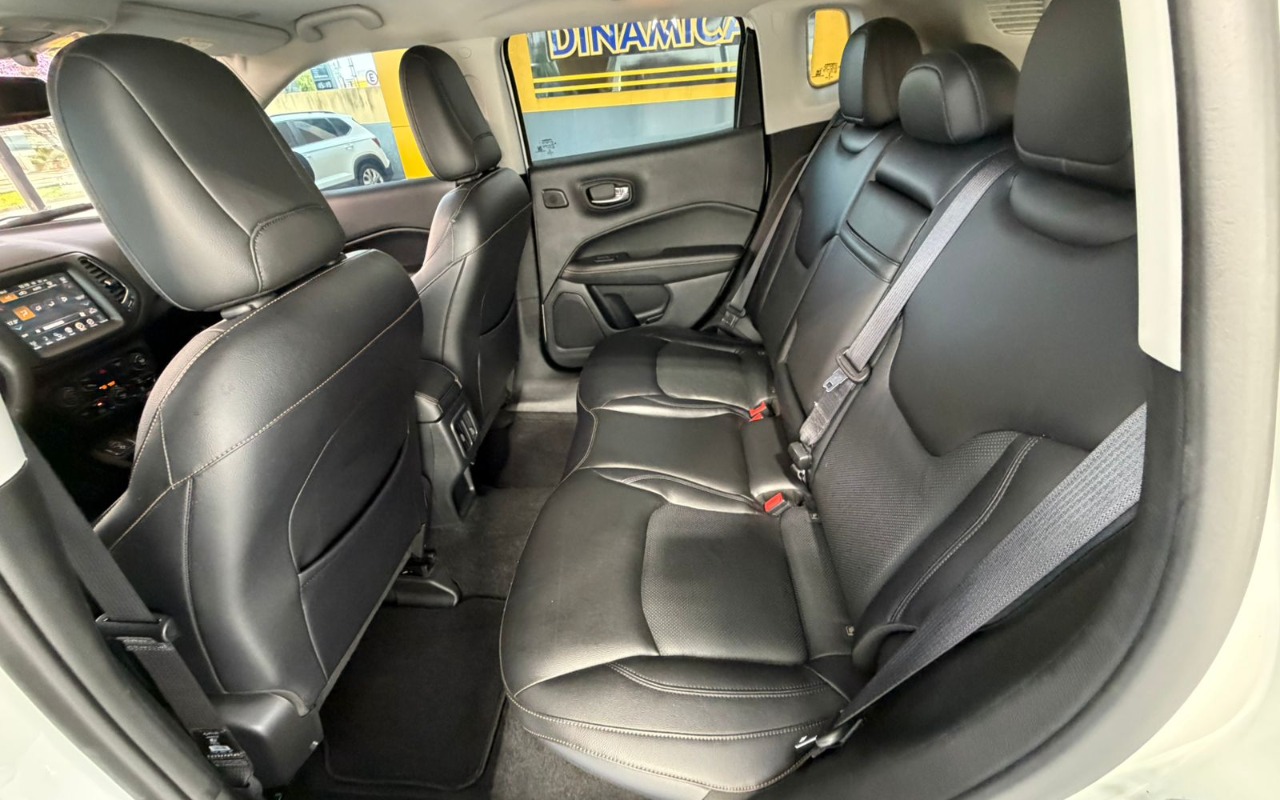 imagem-https://www.socarrao.com.br/sc-vehicle-images-prod/1312108/1778347355058-MjMuanBlZw.jpeg