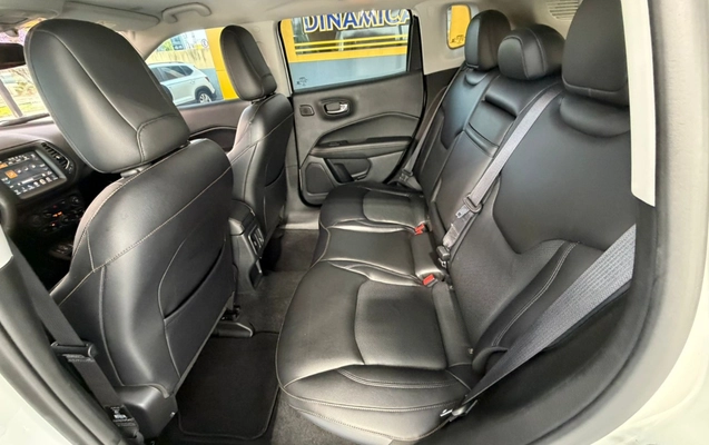 imagem-https://www.socarrao.com.br/sc-vehicle-images-prod/1312108/1778347355058-MjMuanBlZw.jpeg