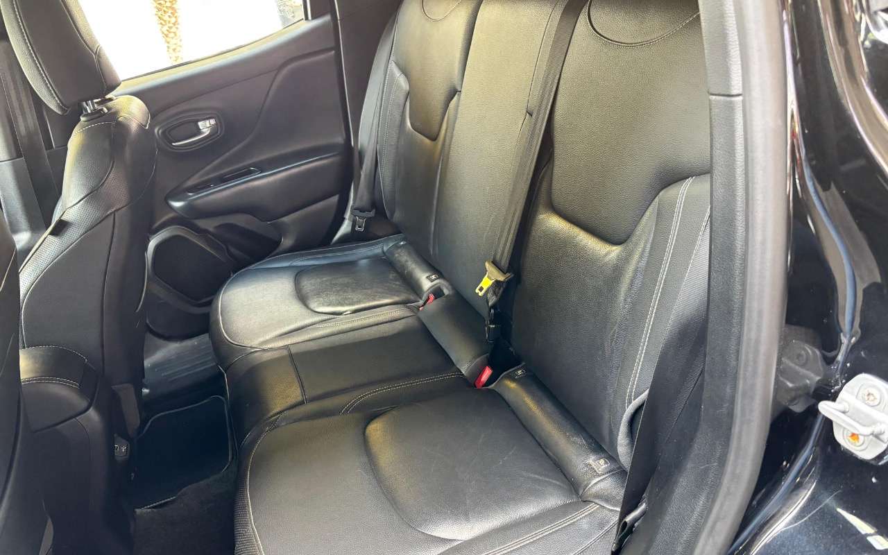 imagem-https://www.socarrao.com.br/sc-vehicle-images-prod/1312129/1778348403043-OTFlYmQyNDAtNDkzNC00Y2Q1LWIyMDEtNjM2MTY3MWMzMzdmLmpwZWc.jpeg