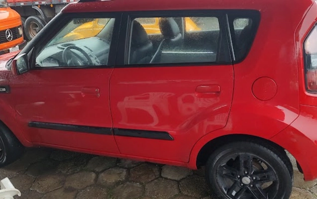 imagem-https://www.socarrao.com.br/sc-vehicle-images-prod/1312311/1778353607492-SU1HXzIwMjYwNTA5XzE0NDMyNTE3OV9IRFIuanBn.jpg