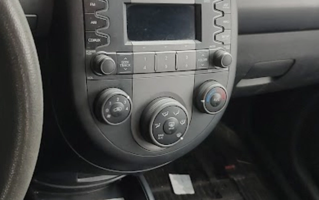 imagem-https://www.socarrao.com.br/sc-vehicle-images-prod/1312311/1778353608200-SU1HXzIwMjYwNTA5XzE0NDQzNzY3NF9IRFIuanBn.jpg