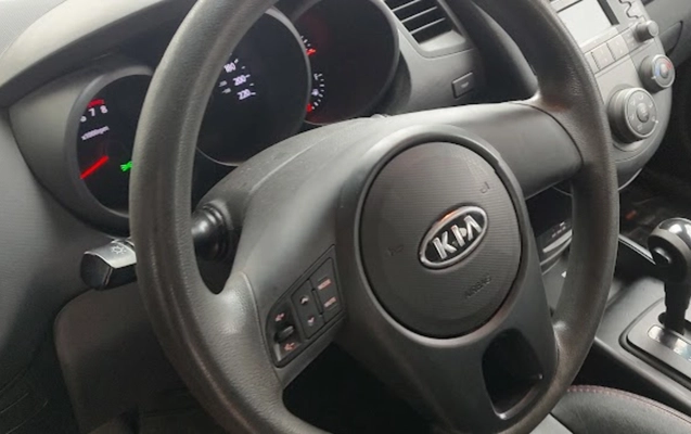 imagem-https://www.socarrao.com.br/sc-vehicle-images-prod/1312311/1778353608244-SU1HXzIwMjYwNTA5XzE0NDUwMTkzMl9IRFIuanBn.jpg
