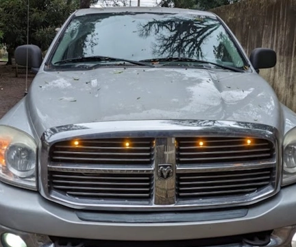 Dodge Ram 2009 Prata — foto 1 de 3