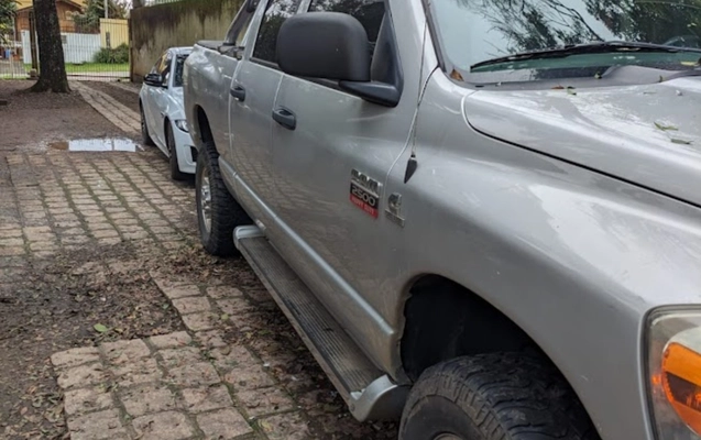 imagem-https://www.socarrao.com.br/sc-vehicle-images-prod/1312336/1778355188215-SU1HLTIwMjYwNTA2LVdBMDI3NS5qcGc.jpg