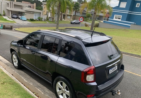 Jeep Compass 2015 Cinza — foto 1 de 3