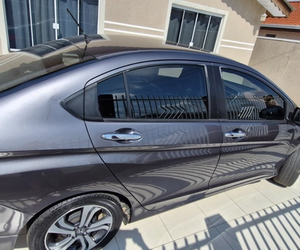 Honda City 2015 Cinza — foto 1 de 3