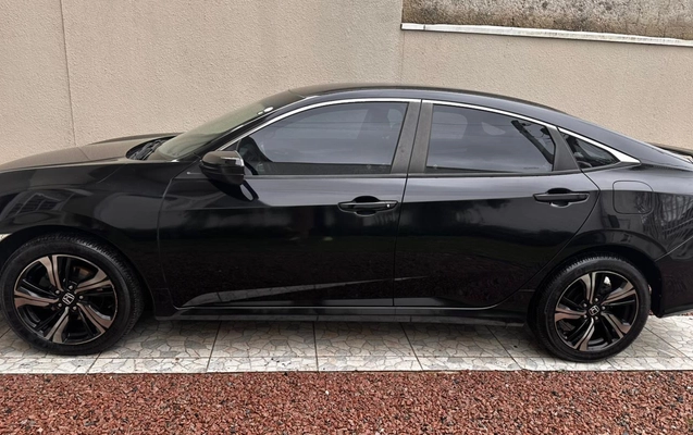 imagem-https://www.socarrao.com.br/sc-vehicle-images-prod/1318561/1778459144356-YTJjMDU5MjQtMGZhZi00NGJhLTlhMjQtMjc5ZWY3ZDc3ZDdhLmpwZWc.jpeg