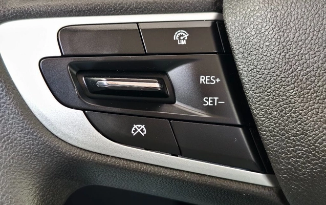 imagem-https://www.socarrao.com.br/sc-vehicle-images-prod/1318565/1785937389866-gb-5d4f72a.jpg