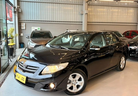 Toyota Corolla 2011 Preto — foto 1 de 3