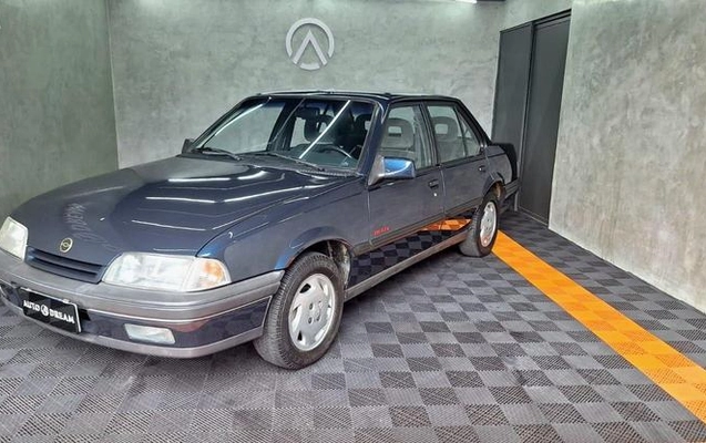 imagem-https://www.socarrao.com.br/sc-vehicle-images-prod/13249/1785248383893-6661207_14_B_48e093360d.jpeg