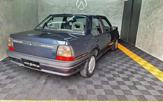 imagem-https://www.socarrao.com.br/sc-vehicle-images-prod/13249/1785248383898-6661207_10_B_f142dc8c3b.jpeg
