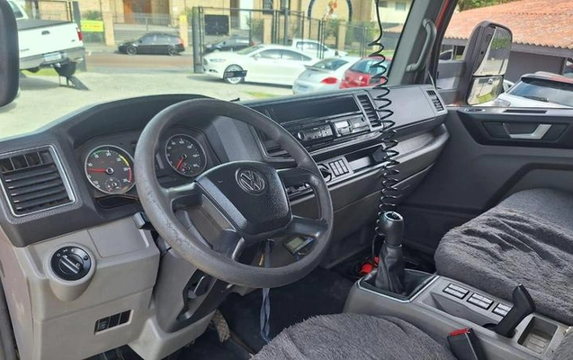 imagem-https://www.socarrao.com.br/sc-vehicle-images-prod/13253/1788276092475-6852812_8_B_34b4956a3b.jpeg