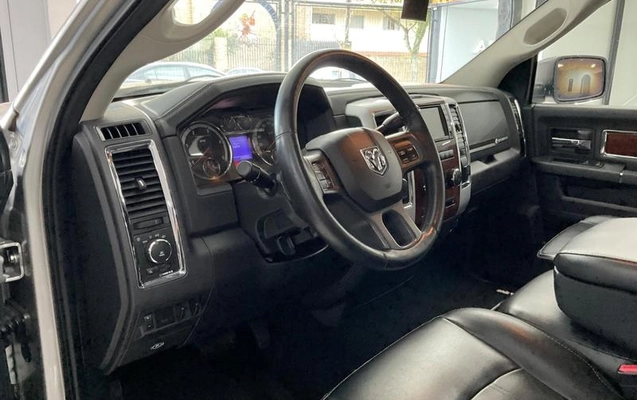 imagem-https://www.socarrao.com.br/sc-vehicle-images-prod/13259/1789648135081-6995407_7_B_9a7e1eee1e.jpeg