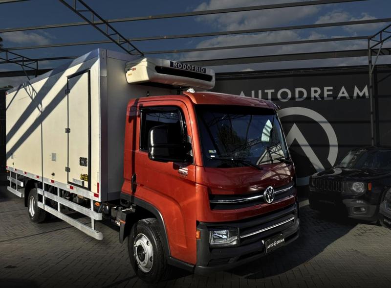 VOLKSWAGEN 11-180 Delivery 4x4 2p (diesel)(E6) na cor Marrom em Curitiba / PR - 13261
