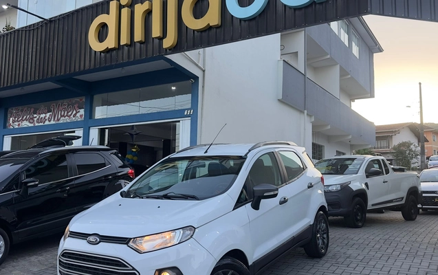 imagem-https://www.socarrao.com.br/sc-vehicle-images-prod/1326696/1786396410671-d0744d3a-cacb-4e0f-9c31-4c50e57c70d4.jpeg