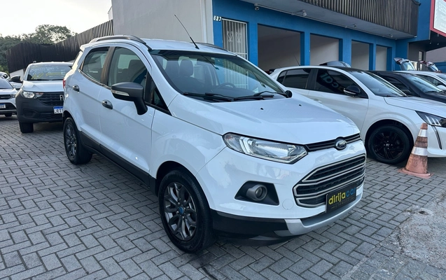 imagem-https://www.socarrao.com.br/sc-vehicle-images-prod/1326696/1786396410676-5e38af30-9bb7-4253-8618-d3b2071eeb81.jpeg