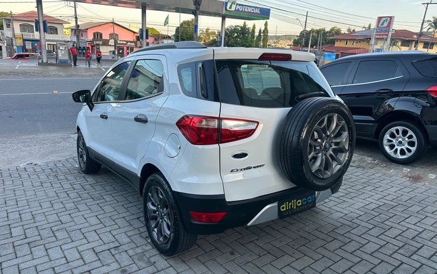 imagem-https://www.socarrao.com.br/sc-vehicle-images-prod/1326696/1786396410680-87034679-40b7-469f-8bf8-2431afe4056f.jpeg