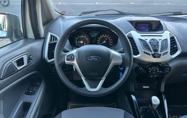 imagem-https://www.socarrao.com.br/sc-vehicle-images-prod/1326696/1786396410684-cd323c96-4973-4ba2-9abf-ec83822599c1.jpeg