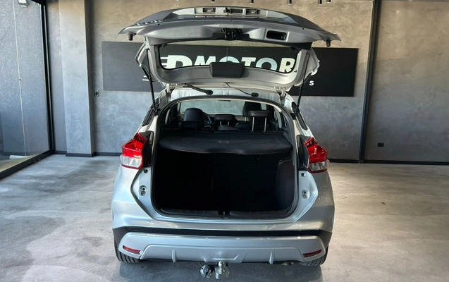 imagem-https://www.socarrao.com.br/sc-vehicle-images-prod/1326697/1785155603484-0fc8f728-dac2-4dac-9c2e-a162e34eb822.jpg
