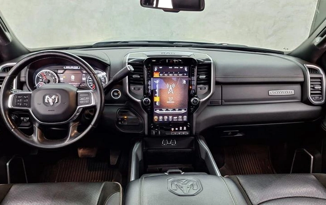 imagem-https://www.socarrao.com.br/sc-vehicle-images-prod/13272/1787919589352-5575108_1_B_e752ca019a.jpeg