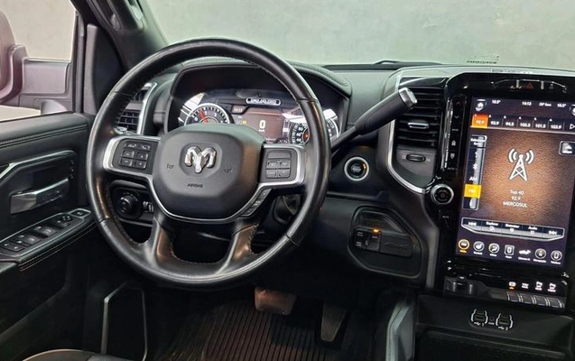 imagem-https://www.socarrao.com.br/sc-vehicle-images-prod/13272/1787919589357-5575108_1_B_0494267d26.jpeg