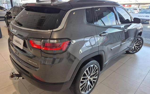imagem-https://www.socarrao.com.br/sc-vehicle-images-prod/1327568/1787055888470-8074857_4_B_d409e79890.jpeg