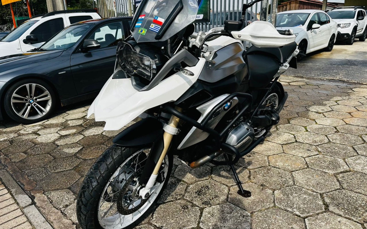 BMW R 1200 GS  na cor Branco em Pinhais / PR - 1328040