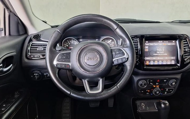 imagem-https://www.socarrao.com.br/sc-vehicle-images-prod/13318/1785248439526-7767283_11_B_dddd0caf05.jpeg
