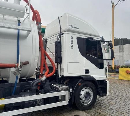 imagem-https://www.socarrao.com.br/sc-vehicle-images-prod/1334614/1785851418915-8075959_2_B_a719622194.jpeg