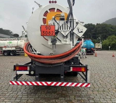 imagem-https://www.socarrao.com.br/sc-vehicle-images-prod/1334614/1785851418917-8075959_9_B_27588e5115.jpeg