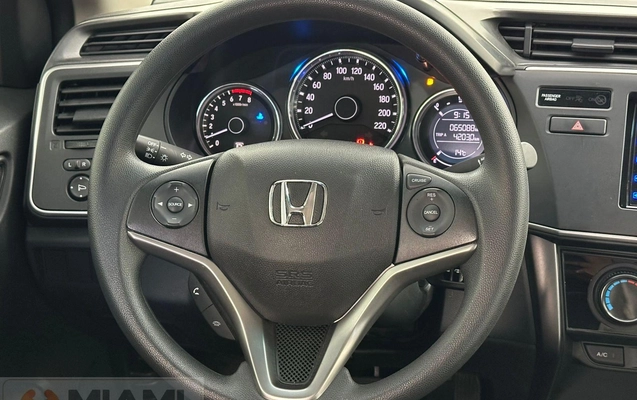 imagem-https://www.socarrao.com.br/sc-vehicle-images-prod/1334928/1778519777951-607bb9ca1b204e6b9a97ff3cdafbf4c8_1778519503008.jpeg