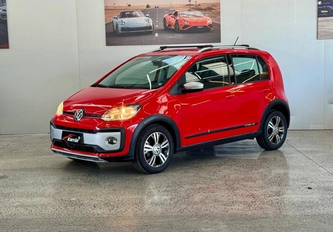 Volkswagen Up! 2018 Vermelho — foto 1 de 3