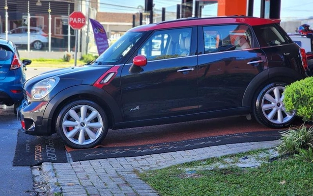 imagem-https://www.socarrao.com.br/sc-vehicle-images-prod/1336744/1788633397087-8076346_8_B_295ec8d68f.jpeg