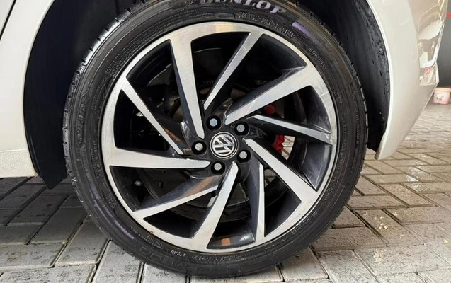imagem-https://www.socarrao.com.br/sc-vehicle-images-prod/1336748/1778523832933-8075921_14_B_0198ca764c.jpeg