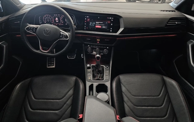 imagem-https://www.socarrao.com.br/sc-vehicle-images-prod/1337391/1789677827894-5LAe9oCCBNK81UJvNxR220rOgFAVJPRw.jpg