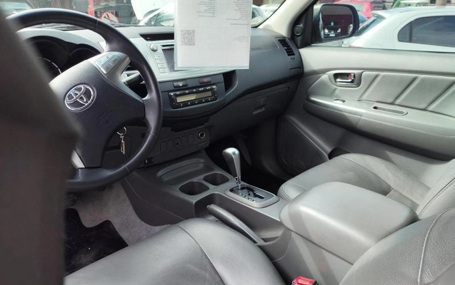 imagem-https://www.socarrao.com.br/sc-vehicle-images-prod/1337771/1787410857156-8076114_2_B_fd83b54eb6.jpeg