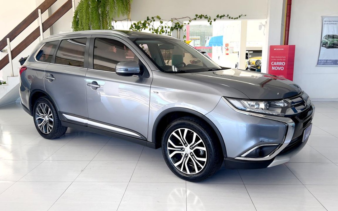 imagem-https://www.socarrao.com.br/sc-vehicle-images-prod/1339447/1778527195528-My5qcGVn.jpeg
