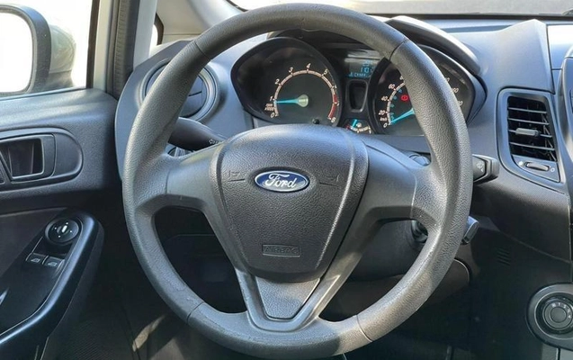 imagem-https://www.socarrao.com.br/sc-vehicle-images-prod/1339997/1788976809019-7870671_8_B_5ee6f8aec0.jpeg