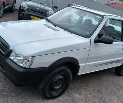 Fiat Uno 2012 Branco — foto 1 de 3